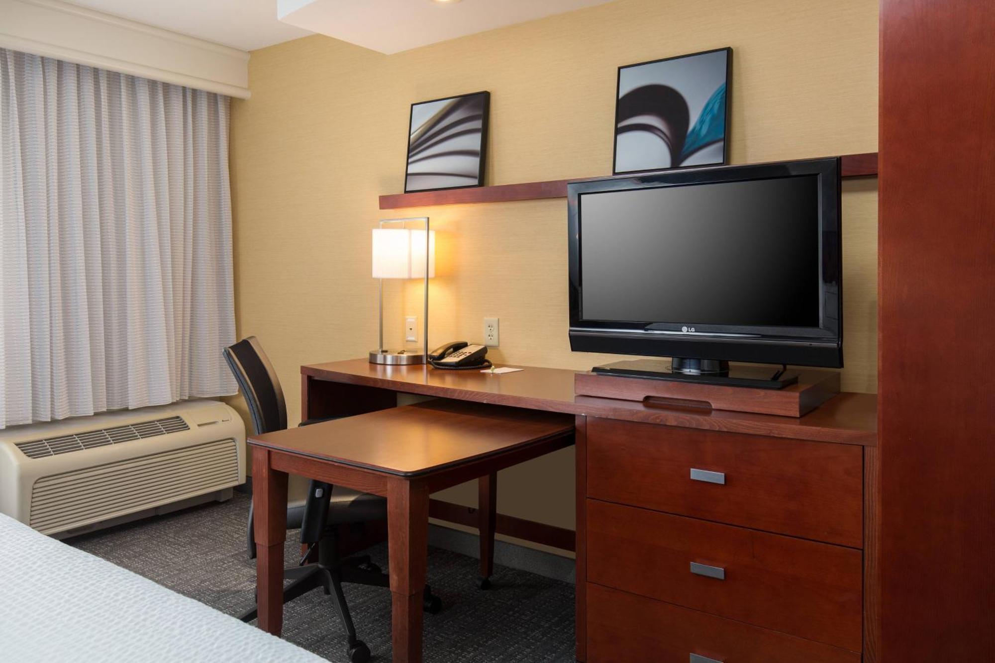 Courtyard Des Moines West-Jordan Creek Otel West Des Moines Dış mekan fotoğraf